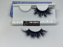 Load image into Gallery viewer, Tóxica Lash Xtina Cosmetics