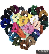 Load image into Gallery viewer, Velvet Scrunchy Xtina Cosmetics