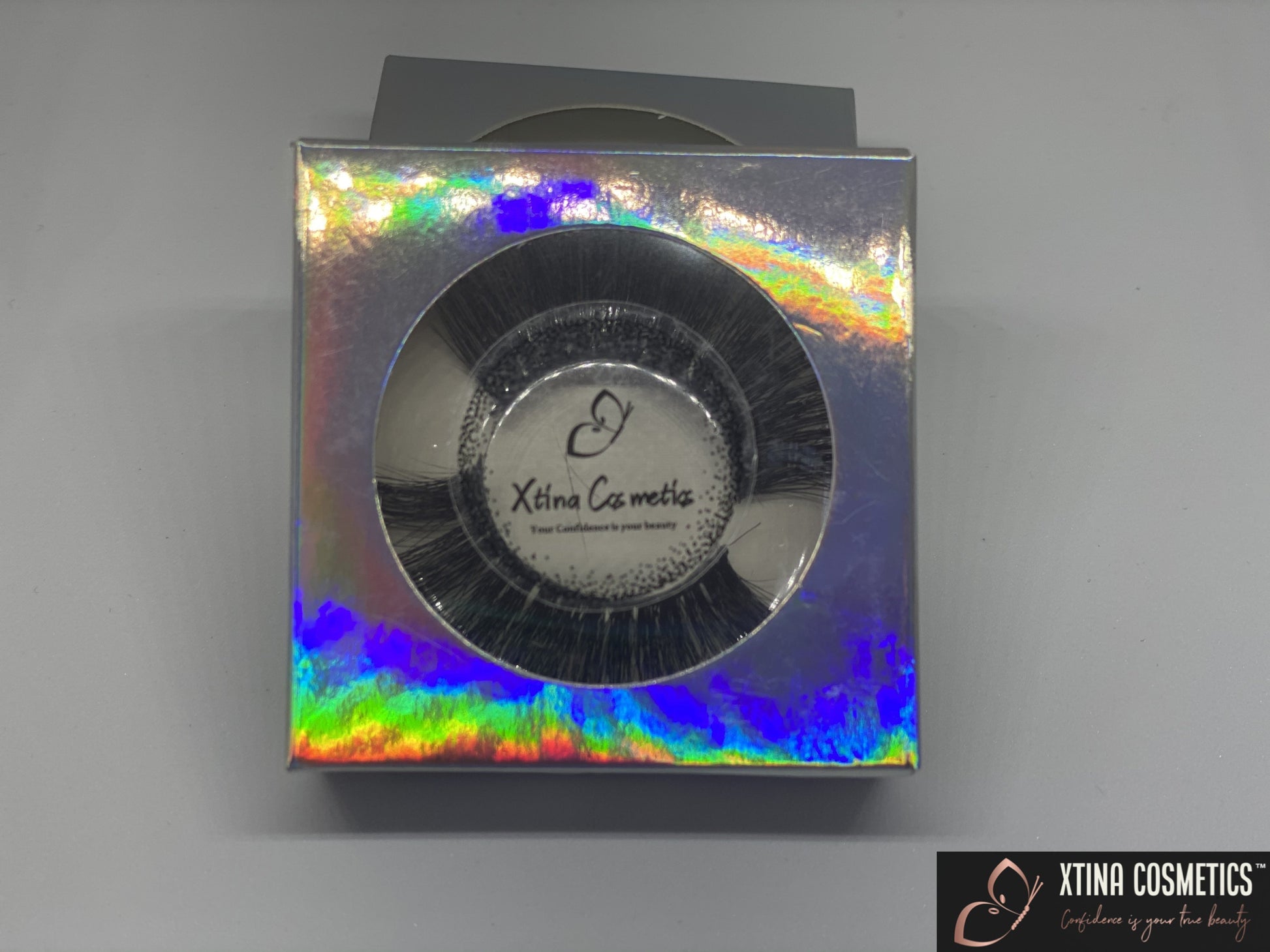 Laiza Lash Xtina Cosmetics