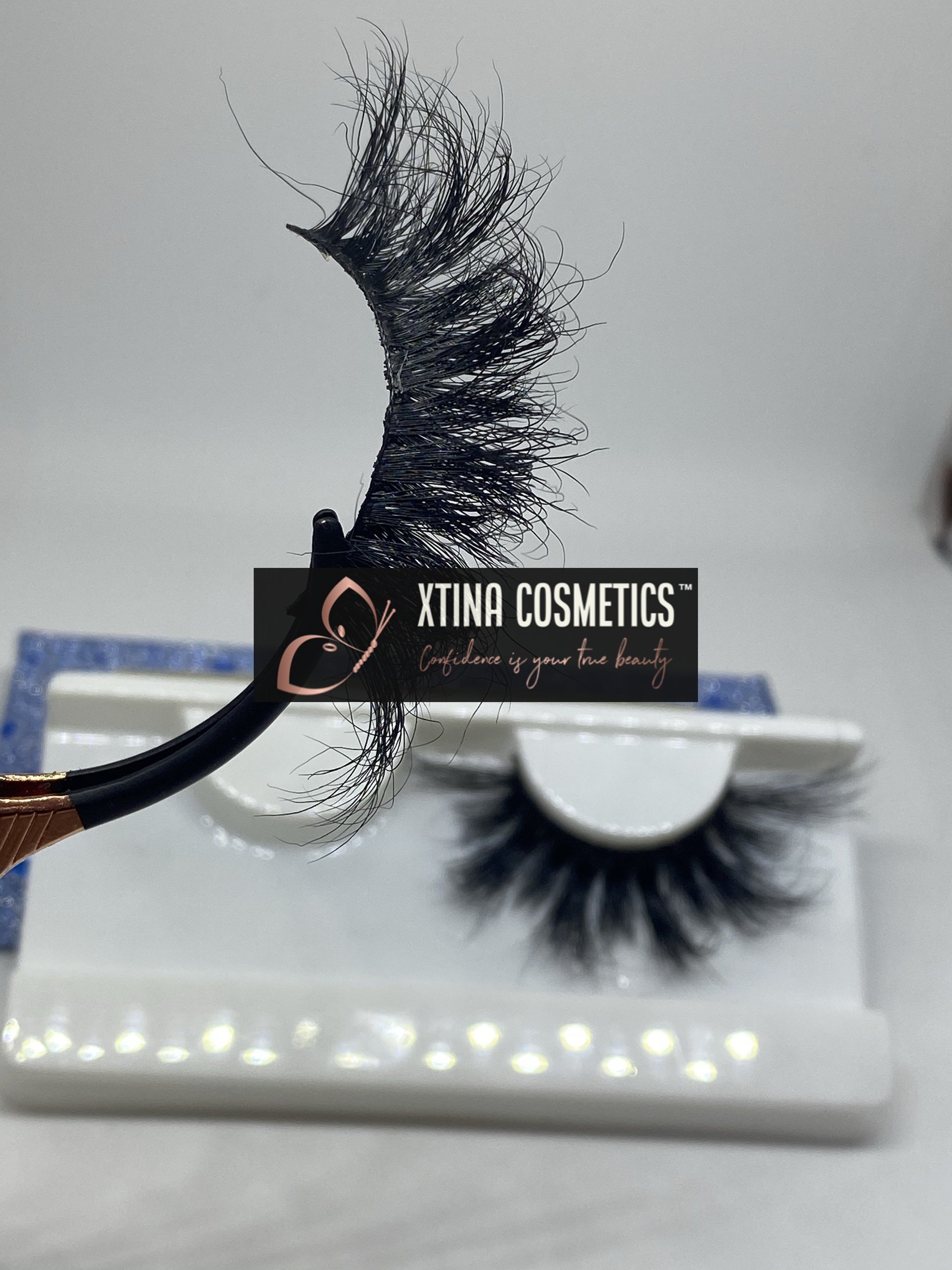 Tóxica Lash Xtina Cosmetics